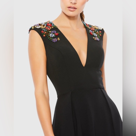 Mac Duggal 26540 Black Floral Beaded Shoulder Cap Sleeve Floral Gown Size 14 NWT - Picture 3 of 9